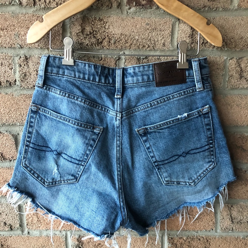 LUCKY BRAND | Blue size 26 cut off jean sh… - Picture 6 of 7